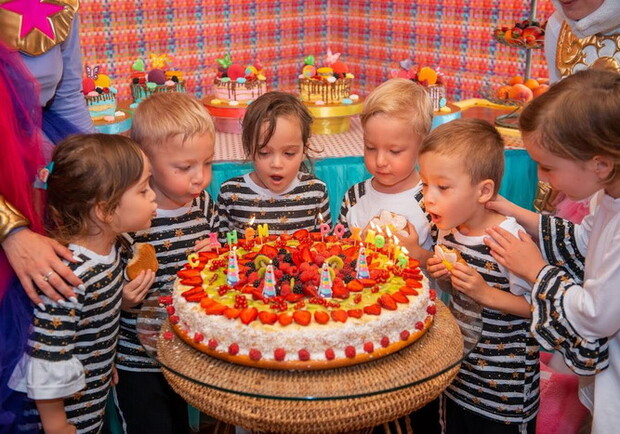 Одесским пятерняшкам уже четыре года: смотри, как подросли малыши  - фото