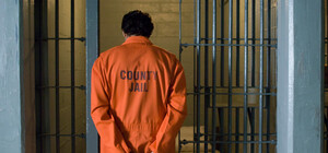 Хотели на пляж: стало известно, почему туристов из Киева задержали на греческой границе и закрыли в изоляторе