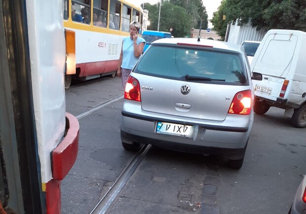 Я паркуюсь как: свежая фотоподборка наглых водителей в Одессе - фото