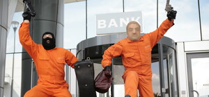 Трое друзей Оушена: на Подоле ночью взорвали банкомат