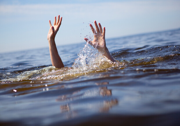Не смогли спасти: в Одесской области утонула 13-летняя девочка. Фото: pinterest