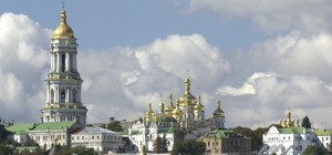 Карантин не помеха: в Киево-Печерской лавре провели Крестный ход