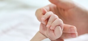 Тело ребенка отдали в мусорном пакете: в днепровской больнице произошел скандал