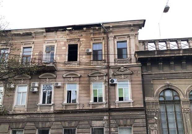 Одесский памятник архитектуры в аварийном состоянии: после пожара его никто не восстановил. Фото: единый центр обращения граждан
