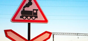 В Днепре закроют железнодорожный переезд: как объезжать