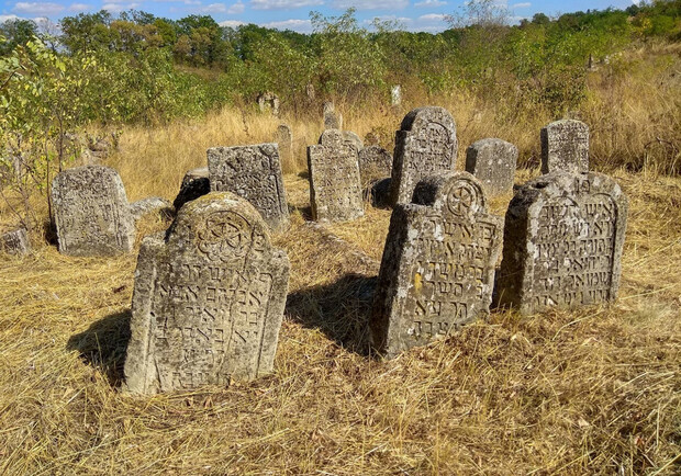 Кладбище в Кодыме Фото: 048