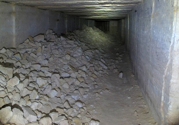 В одесских катакомбах нашли интересную табличку Фото: «Тайны подземной Одессы»