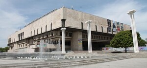 Из-за карантина: в ХНАТОБе просят перебронировать ранее купленные билеты