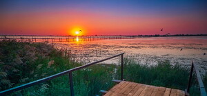 Порция вдохновения: как выглядит рассвет в Тузловских лиманах 