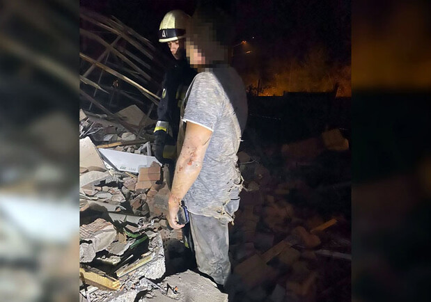 В Днепре разрушился частный дом / фото: ГСЧС в Днепропетровской области