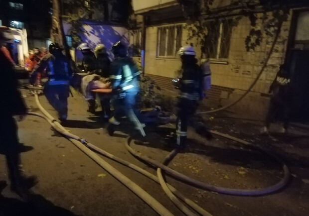 На Черемушках при пожаре в квартире пострадала женщина. Фото: ГСЧС