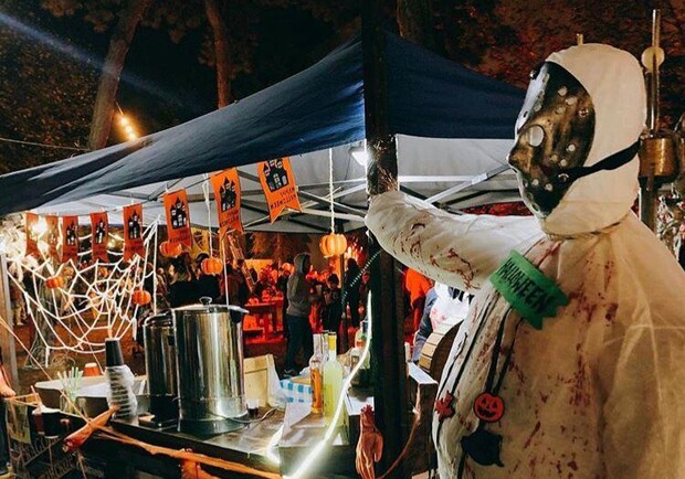 Безумные тыквы, голубая луна и страшные фестивали: как одесситы отмечают Хэллоуин - фото