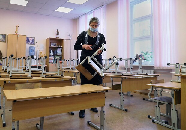 В МОН рассказали правду про школьные каникулы 2020. Фото: Украина 112