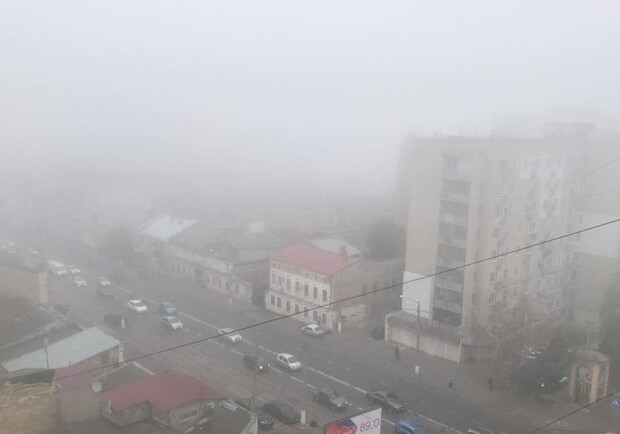 Красиво, но опасно: Одессу снова накрыл густой туман. Фото: Александра Дедюлина