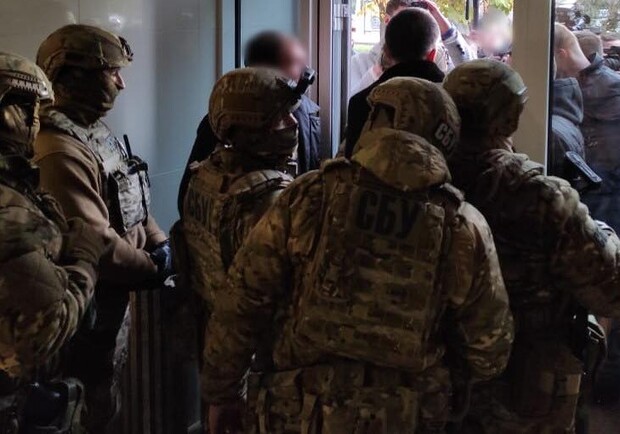 В Одессе сотрудники СБУ пресекли массовую фальсификацию. Фото: СБУ 