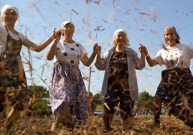 Необычные традиции: на фестивале в Канаде победил фильм про одесское село. Кадр из фильма "Чамур"