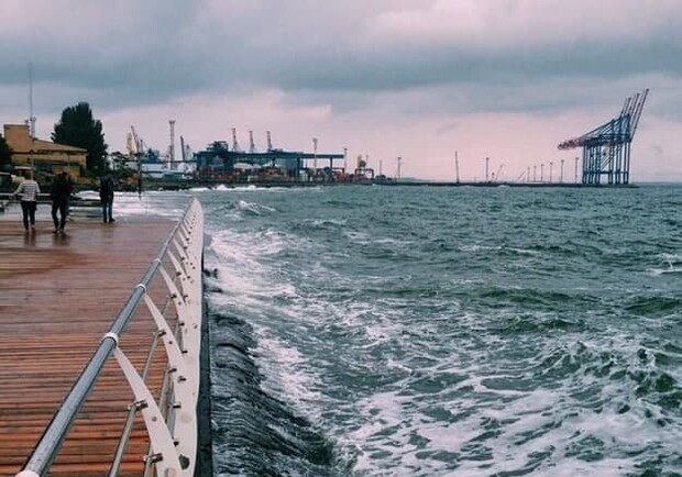 Жди дождь и сильный ветер: в Одессе объявили штормовое предупреждение - фото