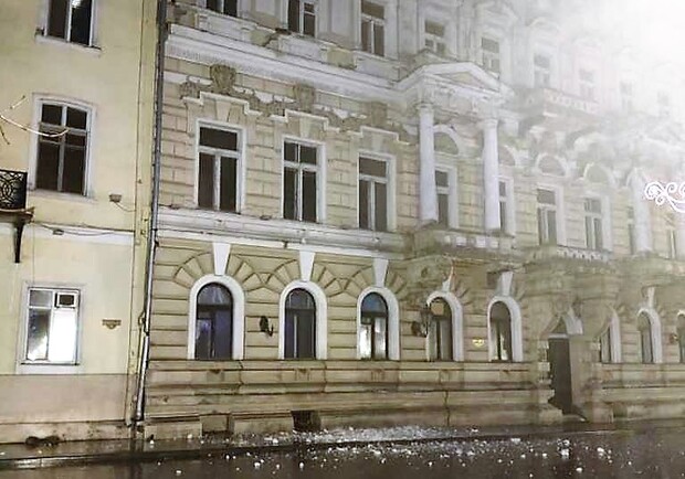 Обрушение дома на Приморском бульваре. Фото: Олег Михайлик 