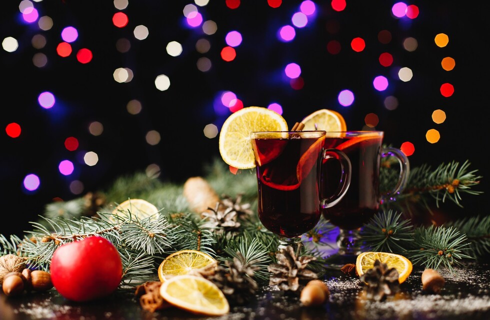 Не шампанским единым: 9 коктейлей для новогоднего настроения. Фото: smachno.ua, goodfon