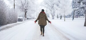 Нужна поддержка: министр культуры призвал украинцев гулять по паркам и заповедникам