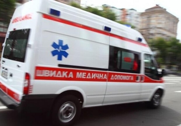 Решил не уступать дорогу: в Одессе Opel врезался в машину скорой помощи. Фото из открытых источников