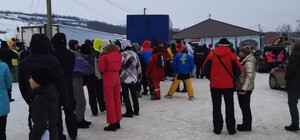 Очереди и толпы людей: одесский горнолыжный курорт не отстает от Буковели 