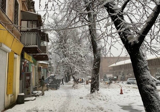 Второй день снегопада в Одессе: хроника событий (обновляется). Фото: Наталия Горецкая