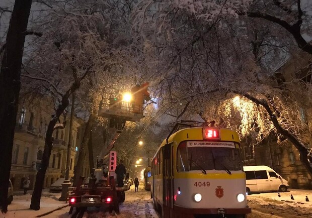 Как сегодня в Одессе работают трамваи и троллейбусы. Фото горсовета