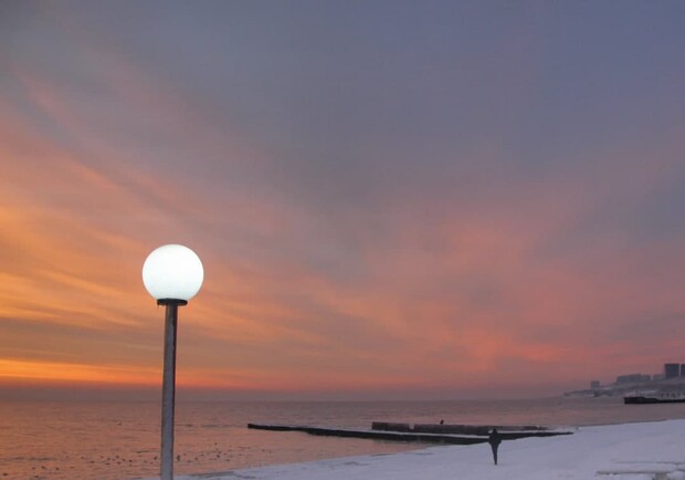Как сегодня выглядел рассвет на море в Одессе. Фото: Ольга Богданова