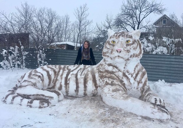 Полюбуйся: под Одессой из снега слепили пятиметрового тигра. Фото: Владимир Петрушев