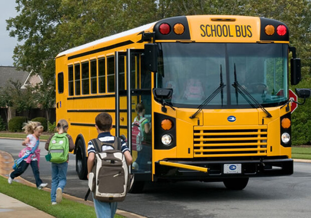  Одессе детей одного из микрорайонов будут возить в школу на автобусе 
