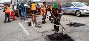 Летом придется переделывать: на двух мостах в Днепре 