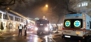 Опознали: в отеле на Посмитного сгорел молодой парень и девочка-подросток