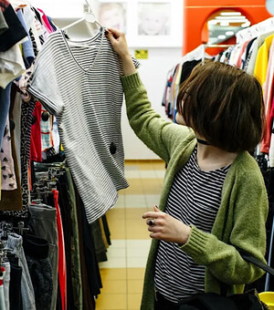 Секонд-хенды Одессы: где купить недорогую одежду и обувь