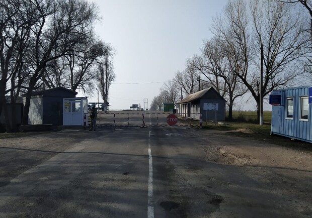 Молдова возобновляет пропуск машин через Вулканешты из Одесской области. Фото: Госпогранслужбы