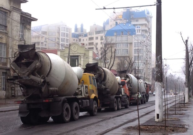 Слишком много пробок: в центр Одессы перестанут пускать грузовики. Фото и открытых источников
