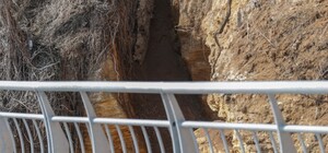 Прямо над велоэстакадой: в Одессе обрушилась часть забетонированного склона