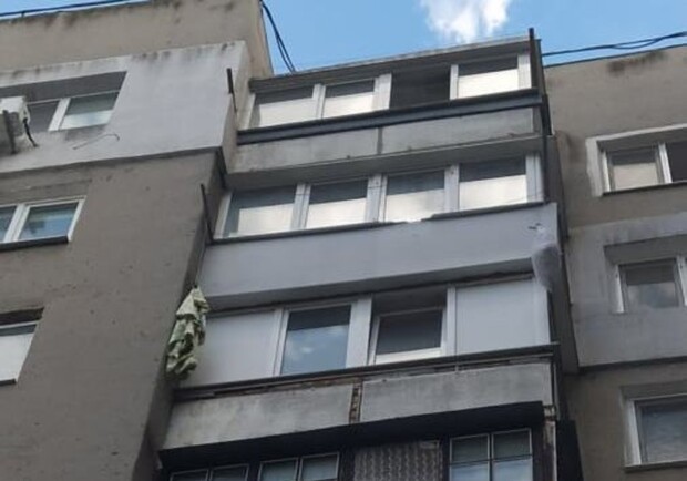 На пожаре под Одессой погибла женщина: она выпрыгнула с 8-го этажа. Фото: Служба чрезвычайных ситуаций