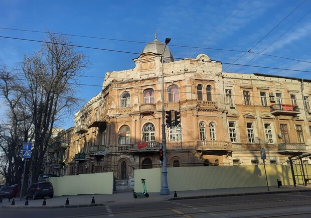 Дом с единорогами: в центре Одессы реставрируют старинный памятник архитектуры. Фото Марины Повертайло