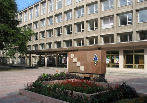 Суд закрыл военную кафедру и общежитие одесского политеха