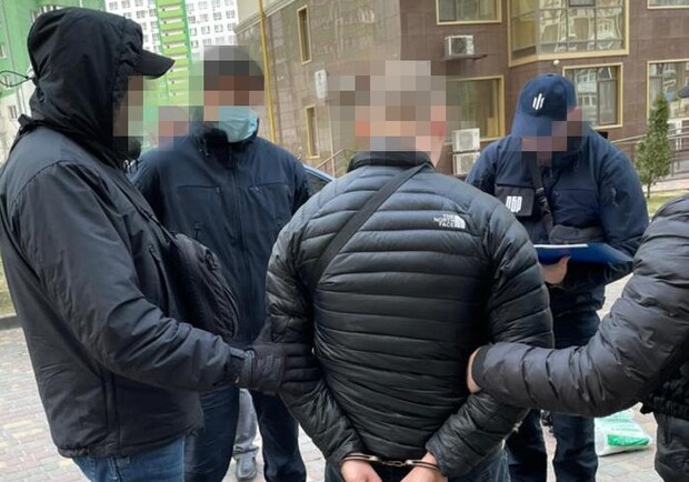 В Одессе полицейский за деньги обещал закрыть уголовное дело 