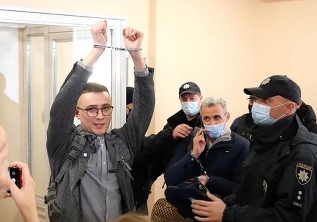 Сергея Стерненко отпустили под домашний арест. Фото: Roman Sinicyn via Facebook