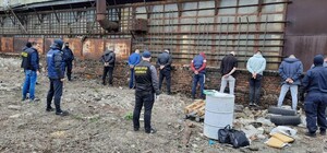 Сотни тысяч доз и многомиллионные обороты: в Днепре накрыли настоящий наркозавод