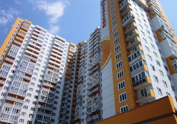 В центре Одессы горит жилой комплекс "Апельсин": что известно.