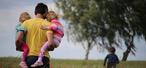 Папа в деле: в Украине отцам разрешили уходить в декретный отпуск