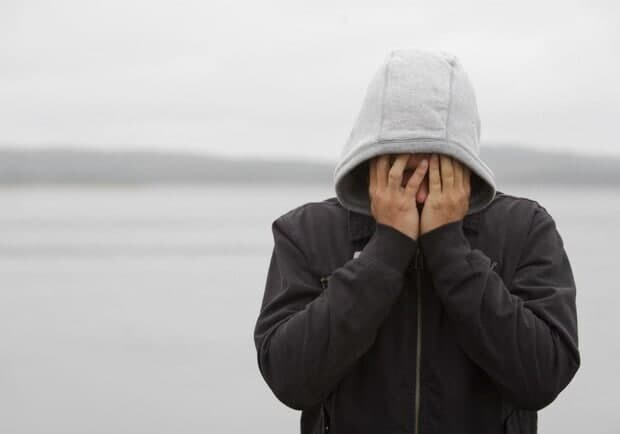 Без курточки и в резиновых сланцах: под Одессой из дома ушел 15-летний юноша