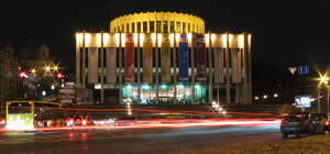 К годовщине аварии на ЧАЭС: на фасаде Украинского дома покажут световое шоу