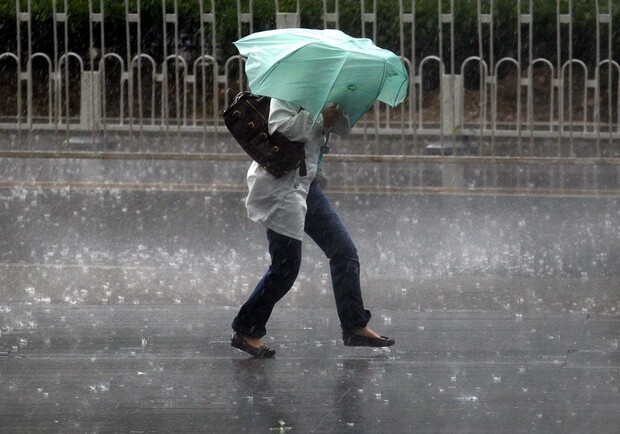Дожди и ветра: на Одессу надвигается циклон - фото