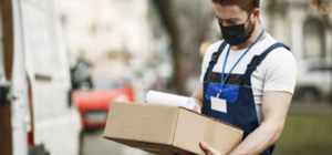 Где посылку получить: как будет работать почта в Днепре на майские праздники