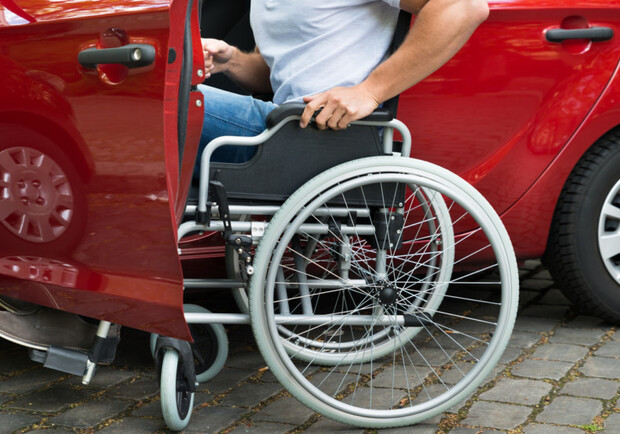 В Одессе инвалиды смогут бесплатно оставлять машины на стоянках 
